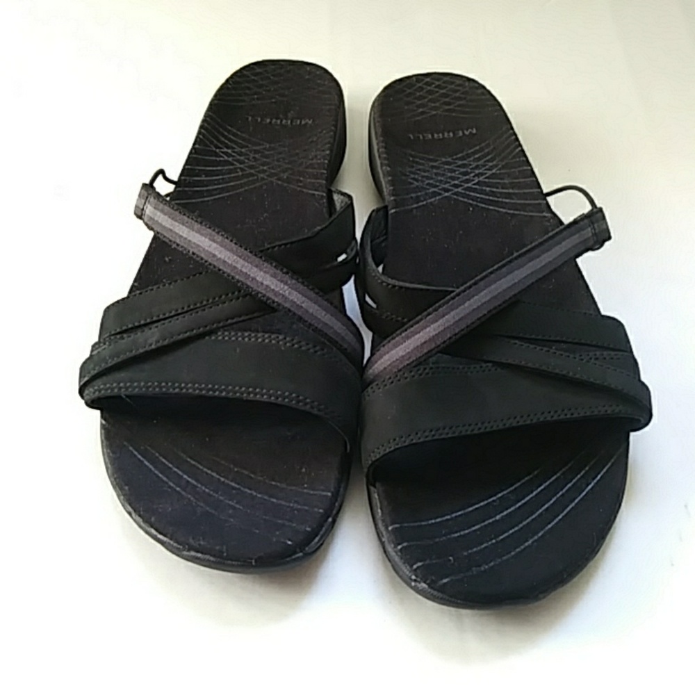 New merrell sandals size 11